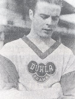 dukla_prague_away_kit.jpg - 43039 Bytes